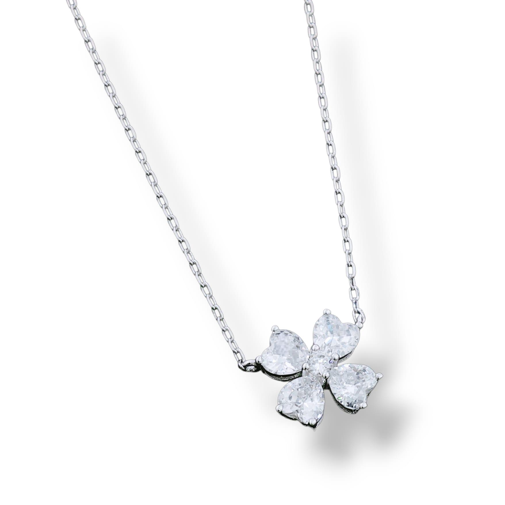 Srebrna ogrlica sa detelinama u boji