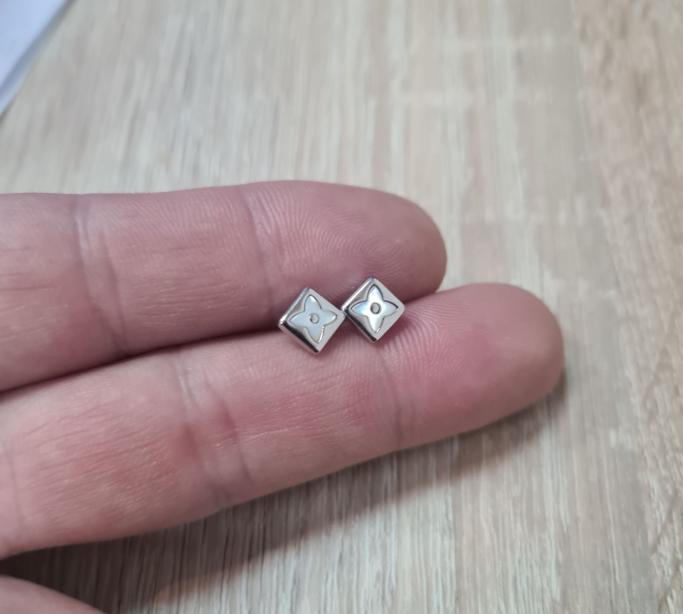 Minimalistične mindjuse sa sedefom