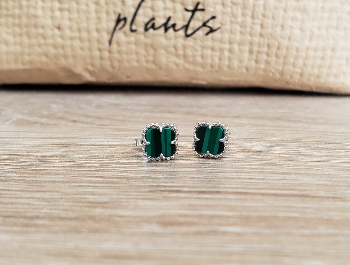 Minđušice quatrefoil green